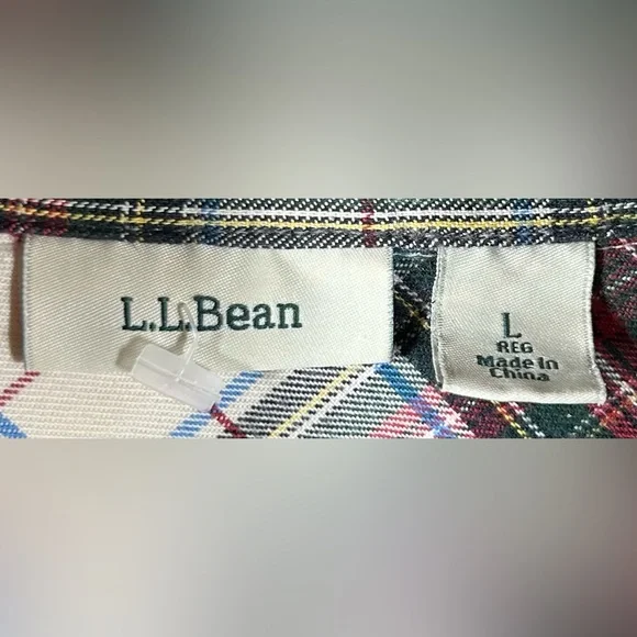 L.L Bean Women’s Size L  Red Green Scotch Plaid Flannel Pockets NightGown - Picture 2 of 3
